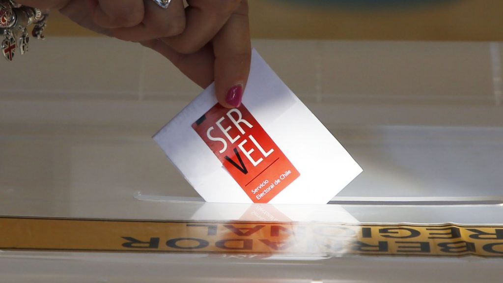 Plebiscito con sufragio obligatorio, Servel advierte multas de hasta 176 mil pesos para quienes no voten